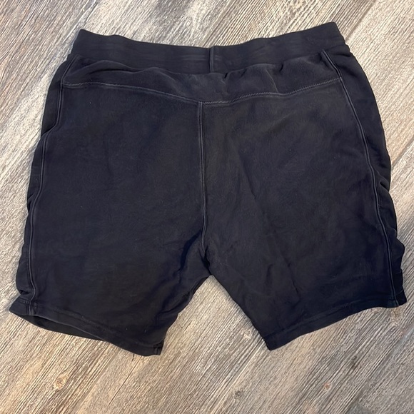 Mens Reebok shorts - Picture 3 of 3